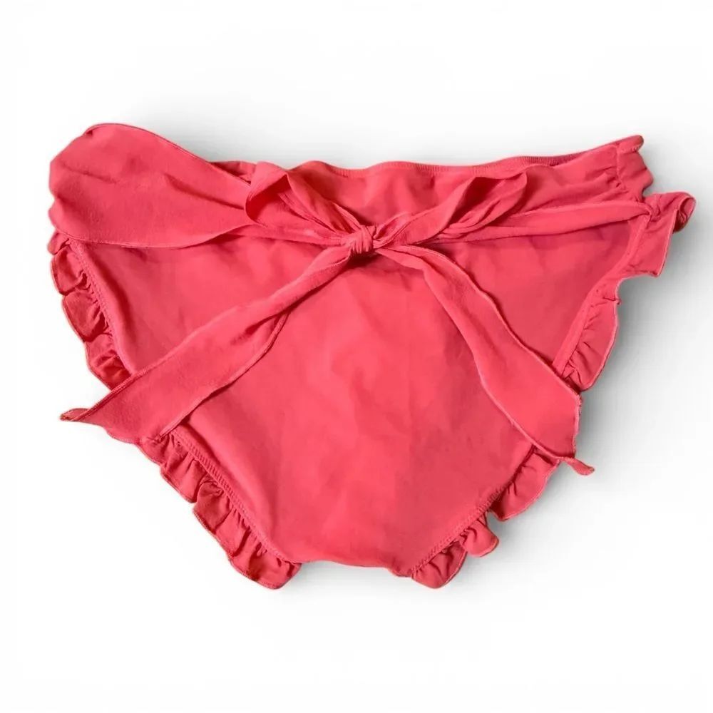 NWOT Juicy Couture Pink Ruffle Pants Size Medium